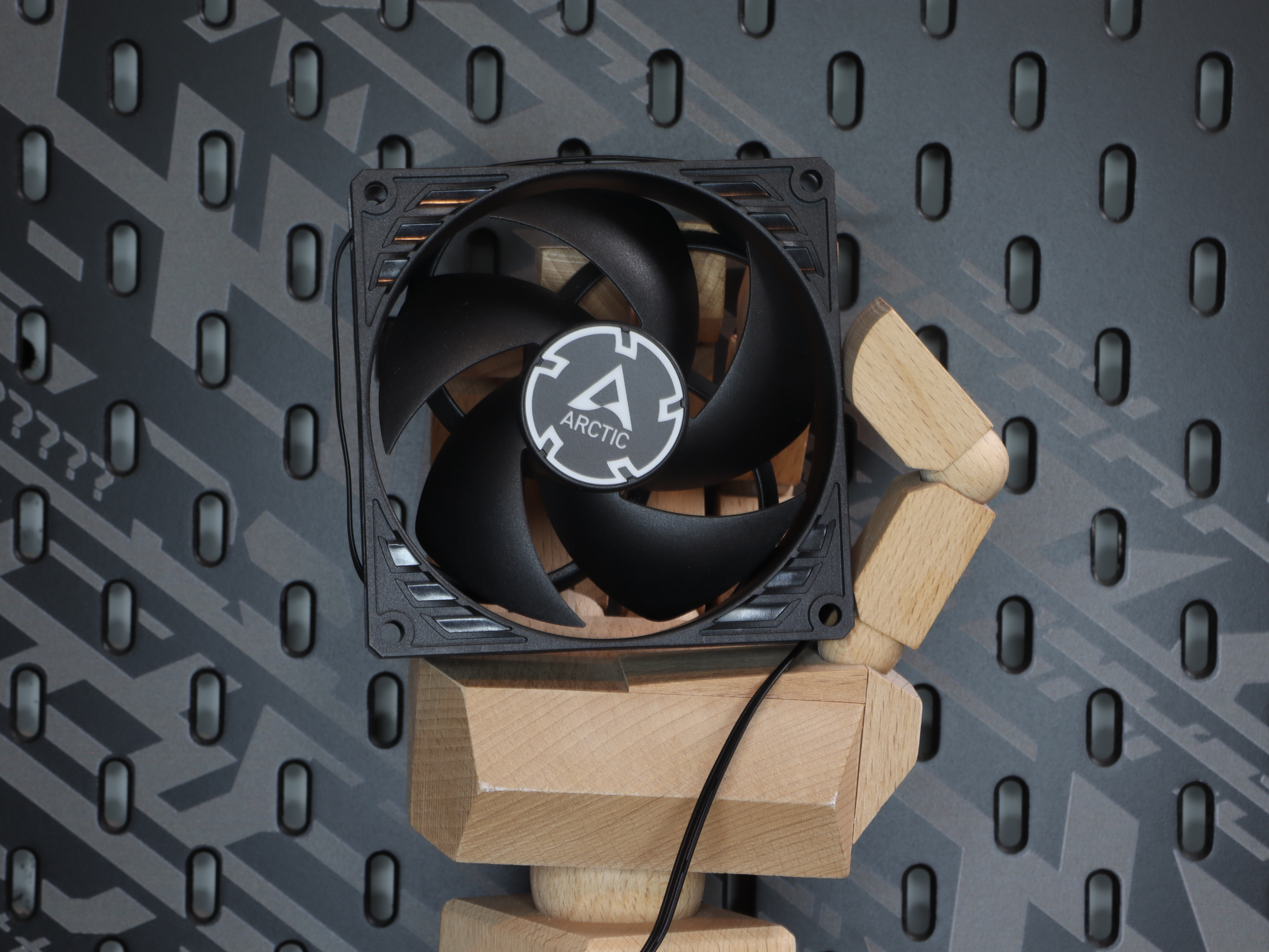 Silent cooling FAN P9 PWM 0-dB PST daisy chain zero rpm